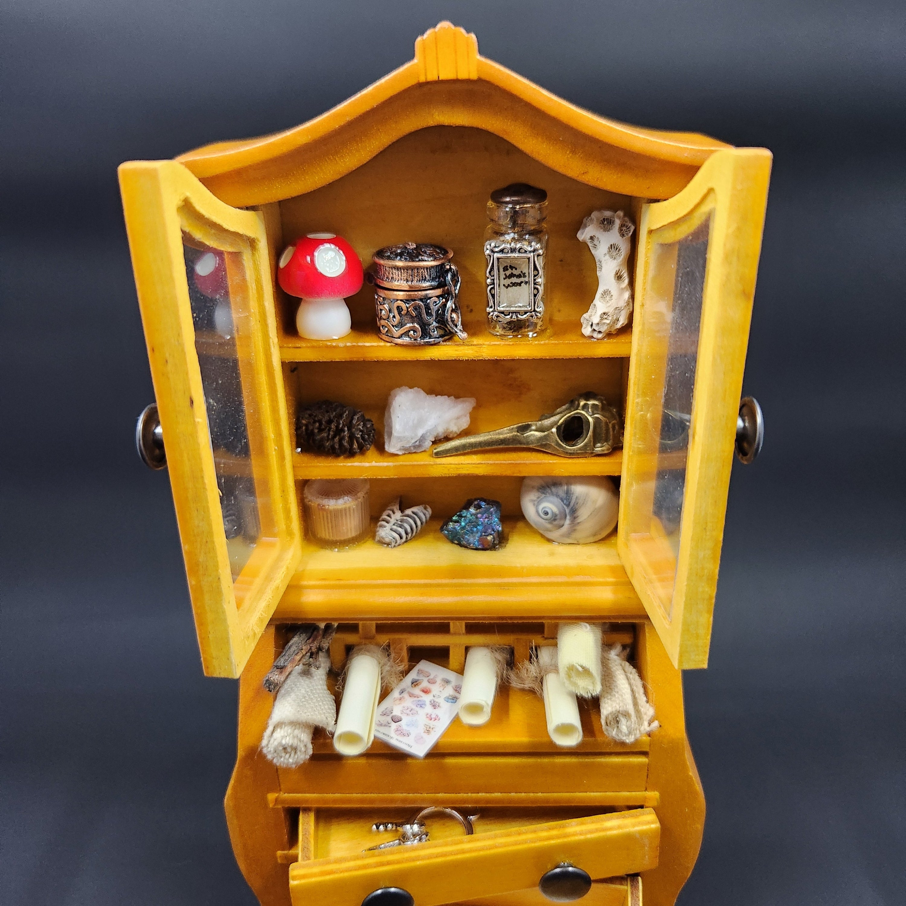 Miniature Mystic's Hutch