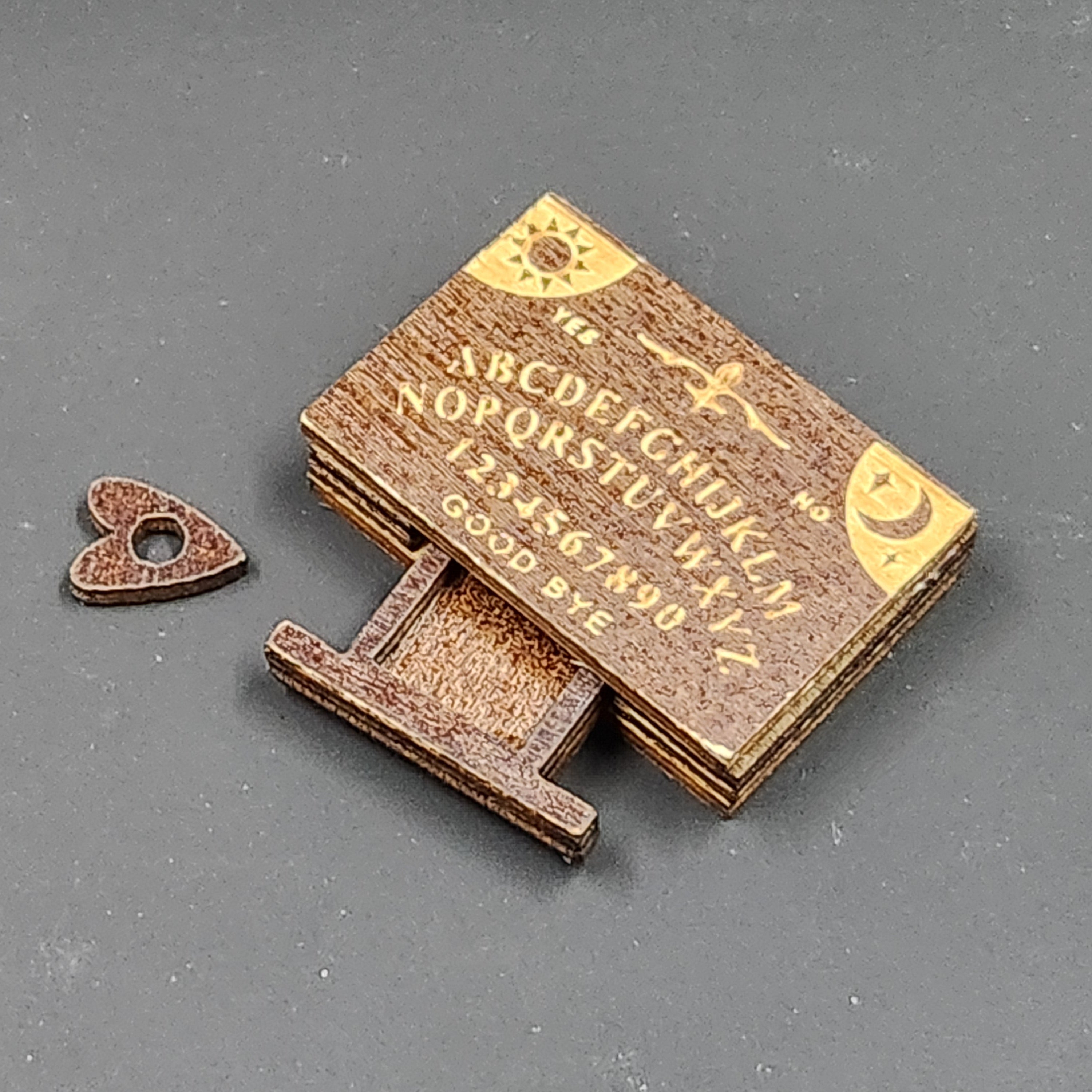 Miniature Ouija Board w/Planchette