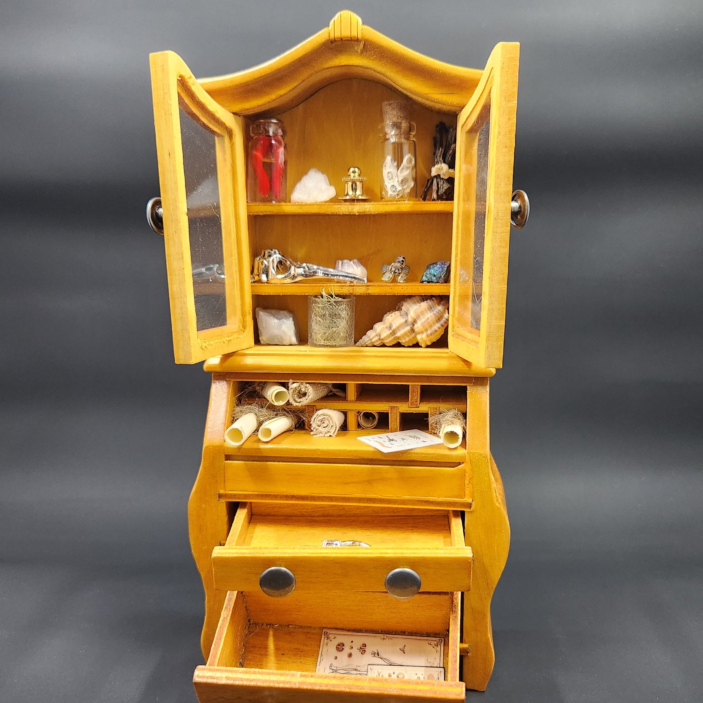 Miniature Curiosities Hutch