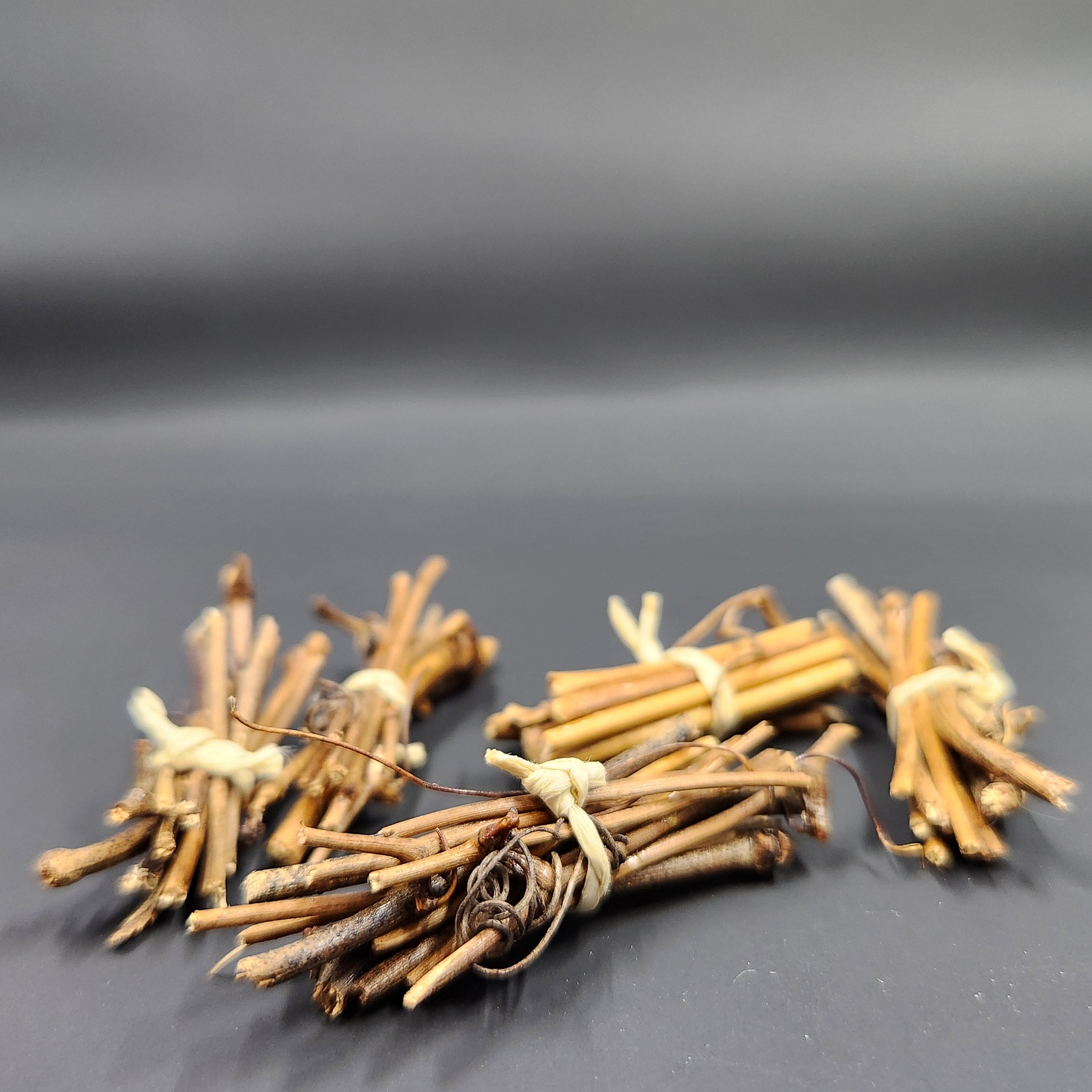 Miniature Bundle of Gravevipe Twigs