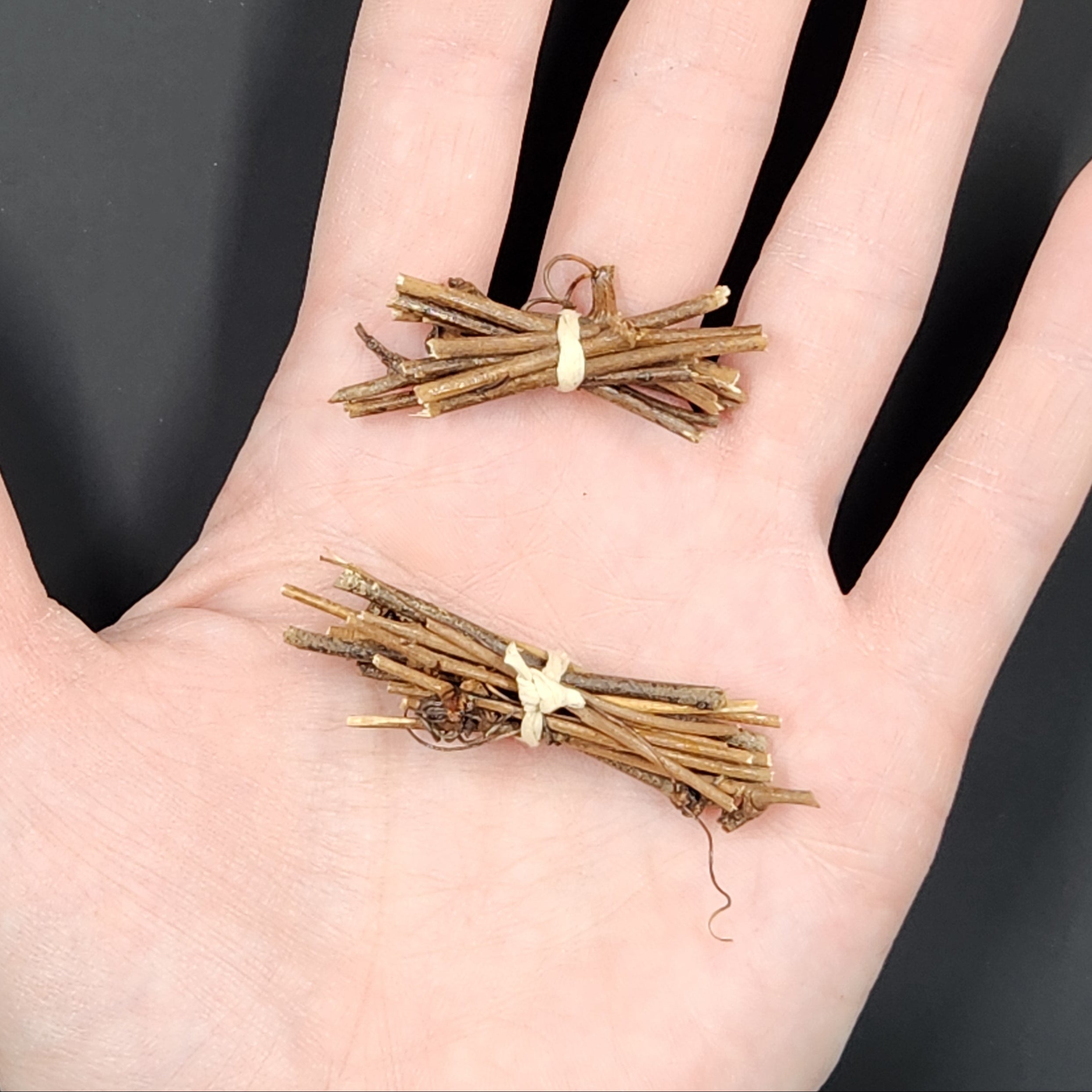 Miniature Bundle of Gravevipe Twigs